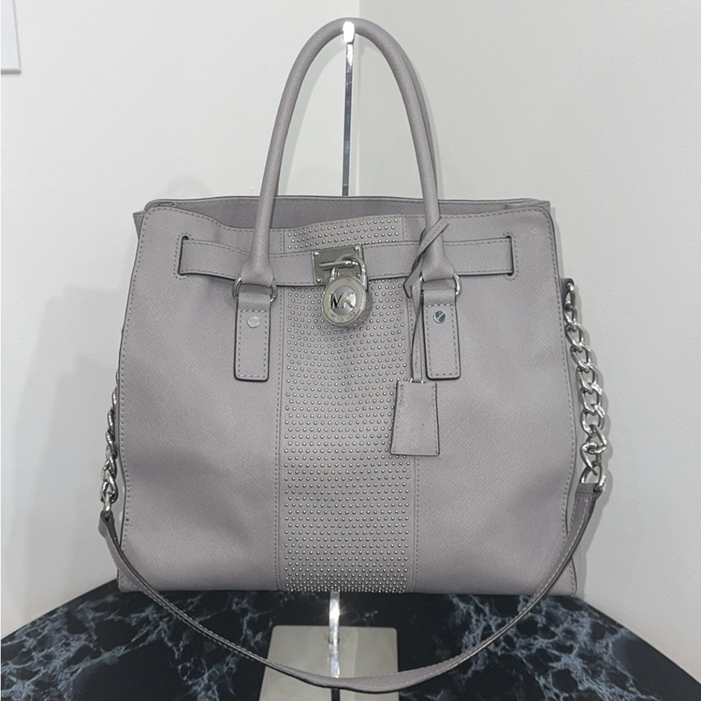 MICHAEL KORS Hamilton XLarge Micro Studded
Leather Tote Pearl Gray Bag AUTHENTIC
